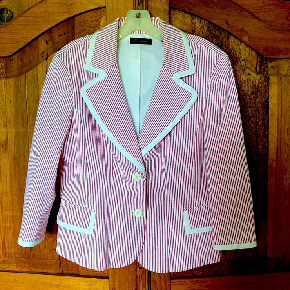 😍ABSOLUTELY GORGEOUS😍Cutaway Seersucker Blazer